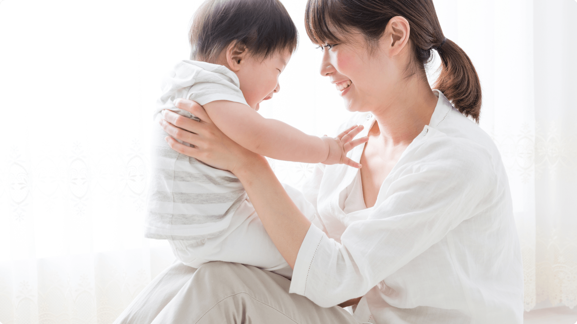 Làm thế nào để phát triển ngôn ngữ cho trẻ trong thời điểm vàng | Prudential Việt Nam